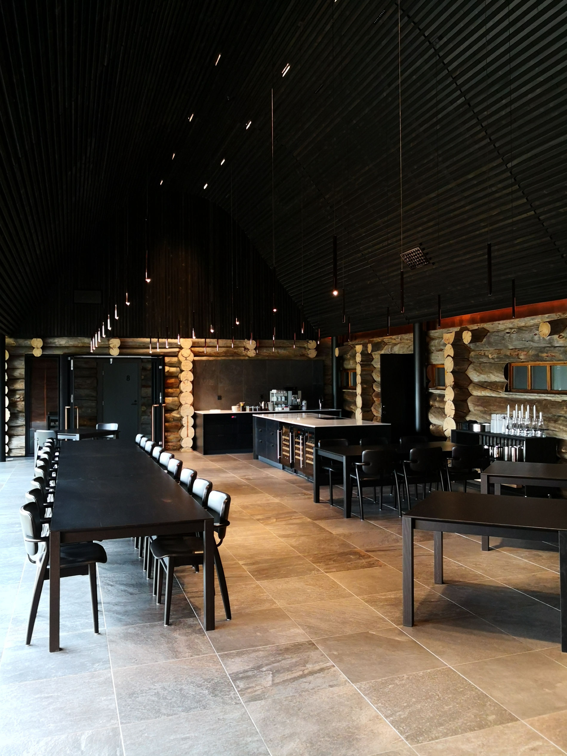 javri-dining-room