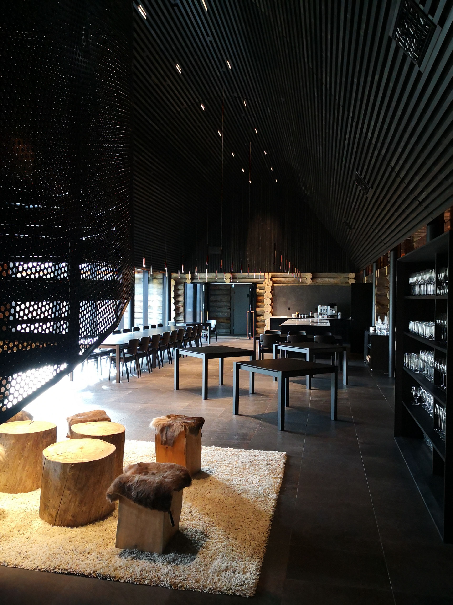 javri-dining-room